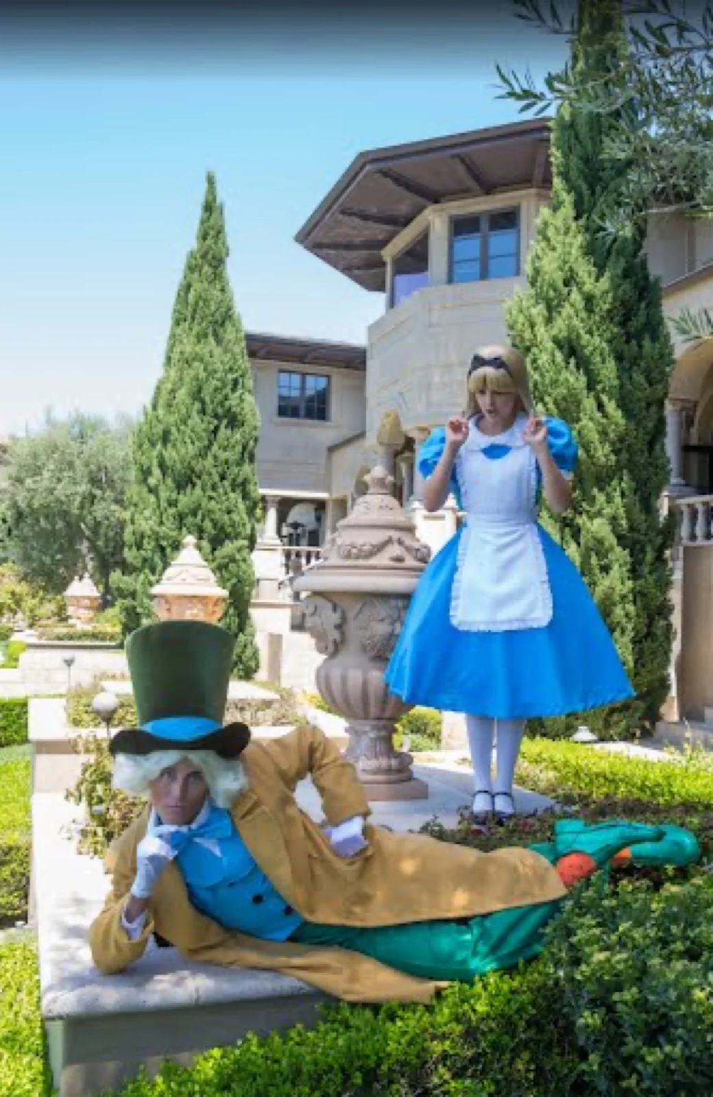 Mad Scientist – Wonderland party character in Houston